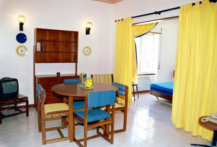Hotel Apartamento Iate