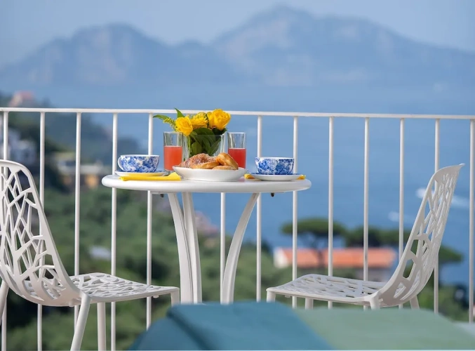 Classic Double room with balcony and with sea view