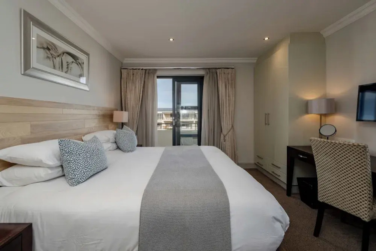Harbour Square Hermanus Apartments