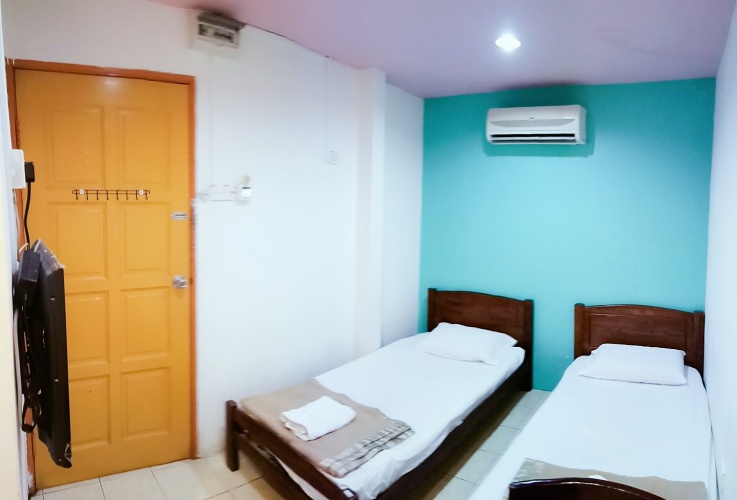 Economy Twin room