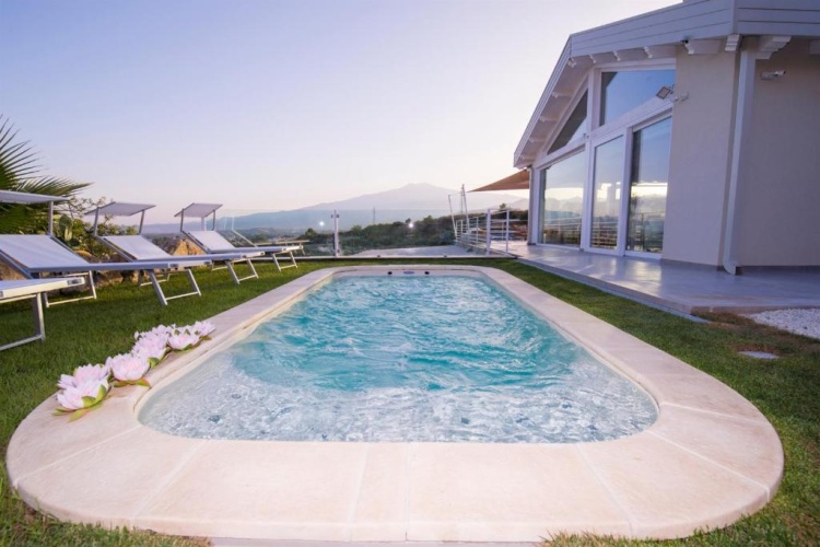 3 Bedrooms Villa