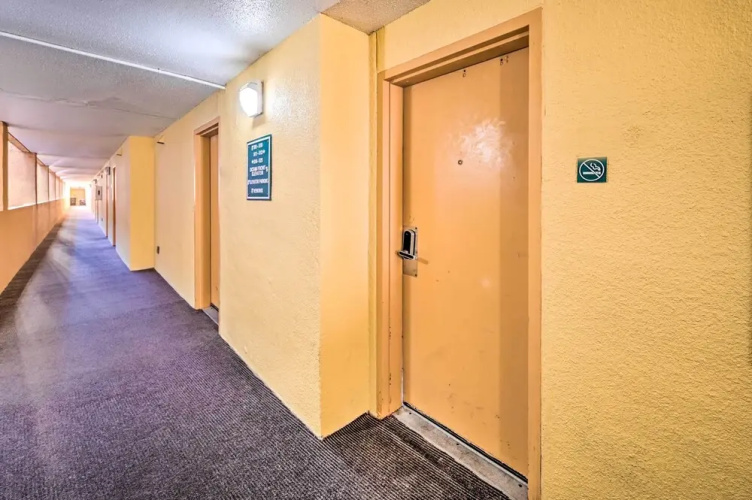 Oceanfront Myrtle Beach Studio w/ Huge Balcony!