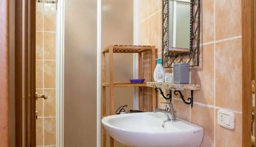 1 Bedroom Superior Basement room