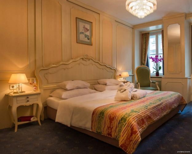 Schlosshotel Römischer Kaiser