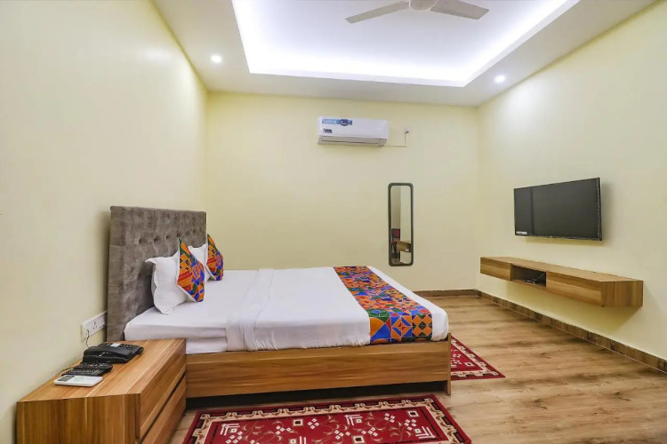 FabHotel Le Gardenia