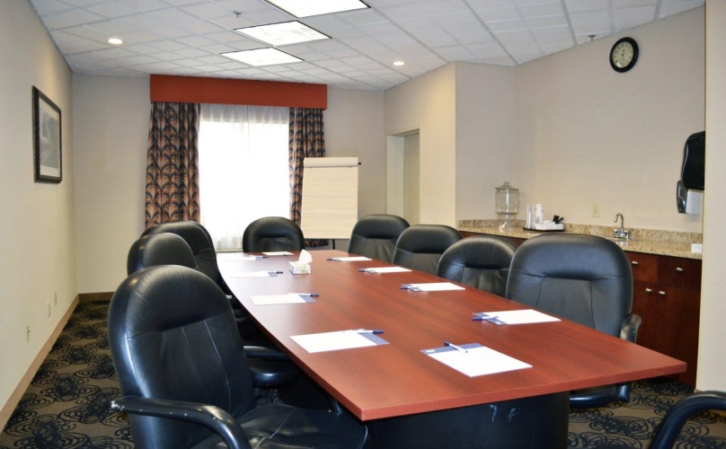 Holiday Inn Express & Suites Hinton photo 24