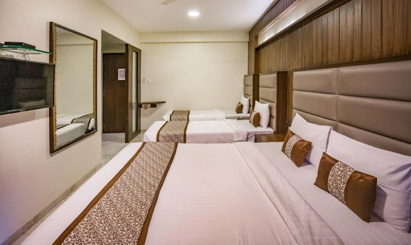 Platinum room
