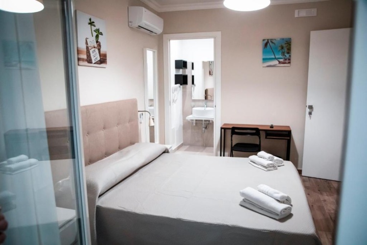Standard room with balcony