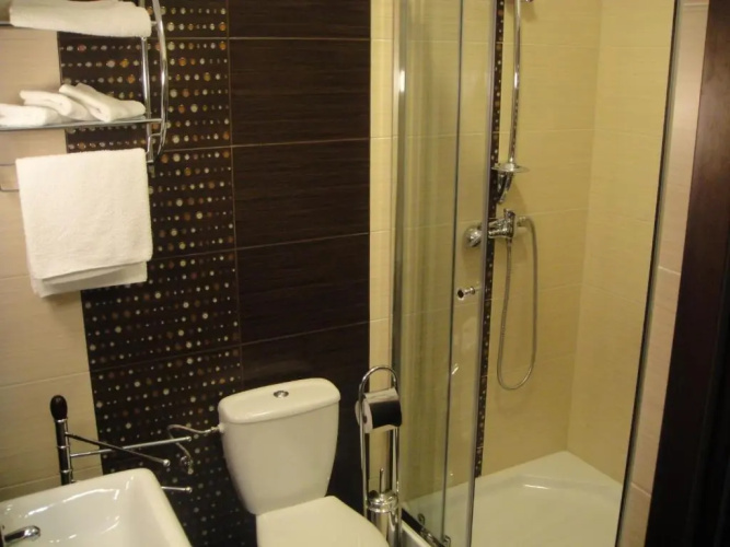 1 Bedroom Apartment with balcony