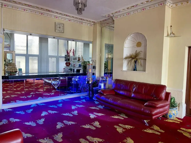 OYO Diamond Hotel Eastbourne