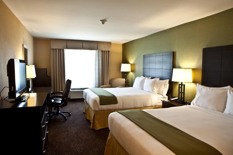 Quadruple Suite