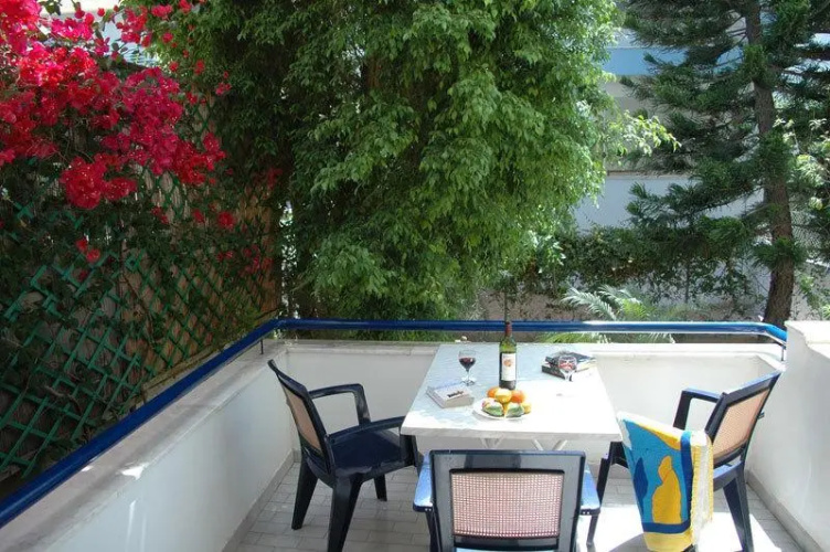 Portobelis House