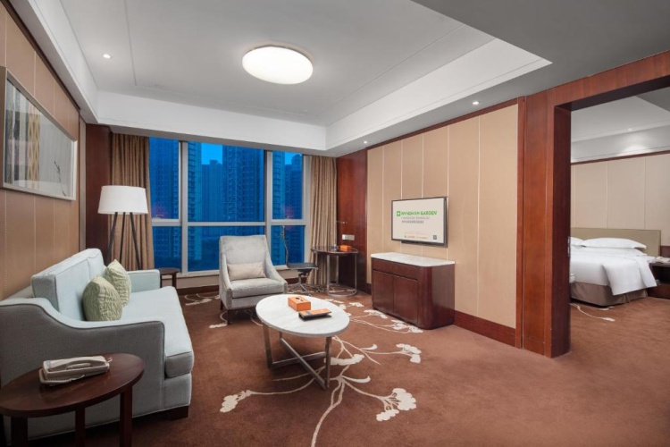 Deluxe Double Suite