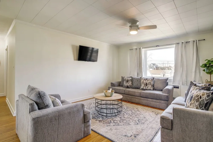 1 Bedroom Apartment