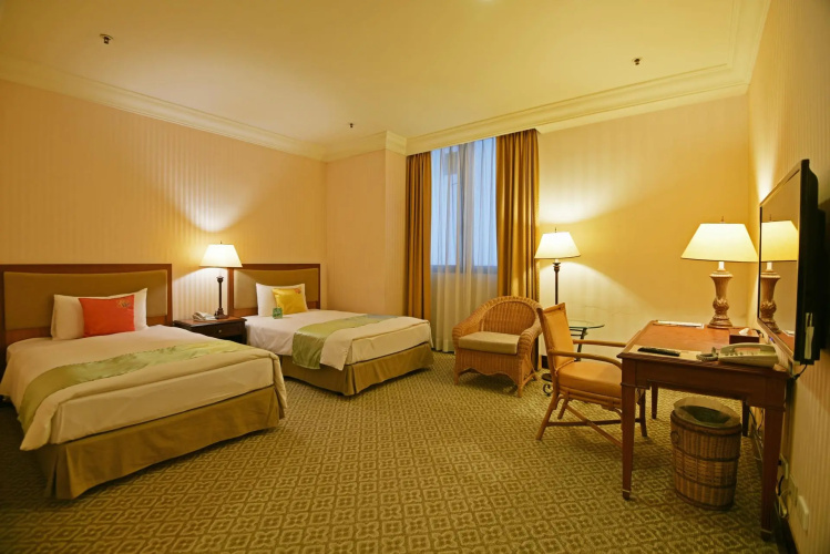 Wei-Yat Grand Hotel