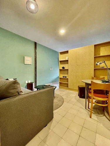 Apartment with balcony