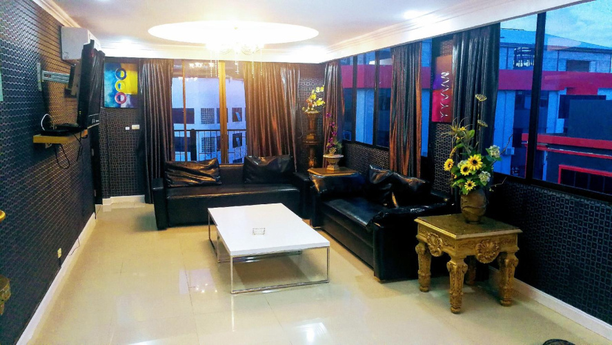 Q.D. Sweets Mansion 1