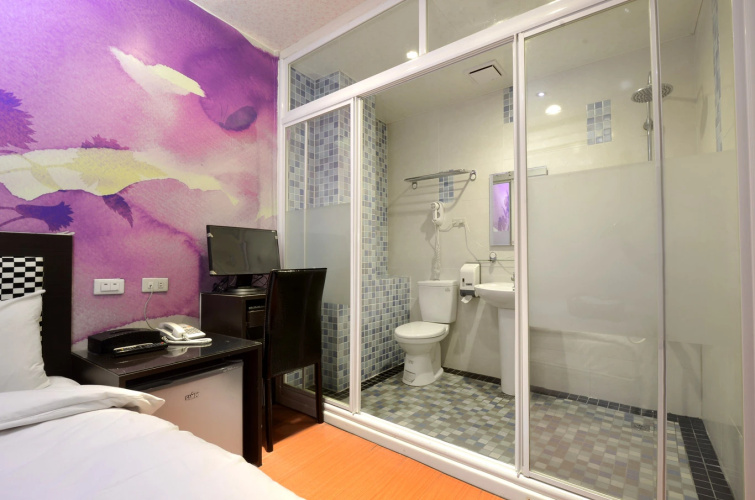 Happiness Inn