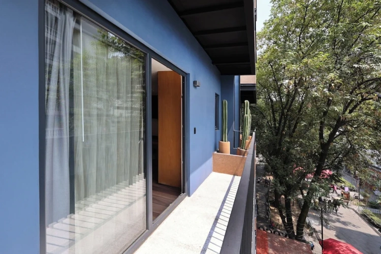 Standard Double room with city view
