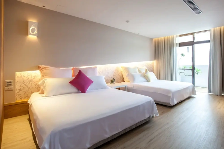 Standard Quadruple room with balcony