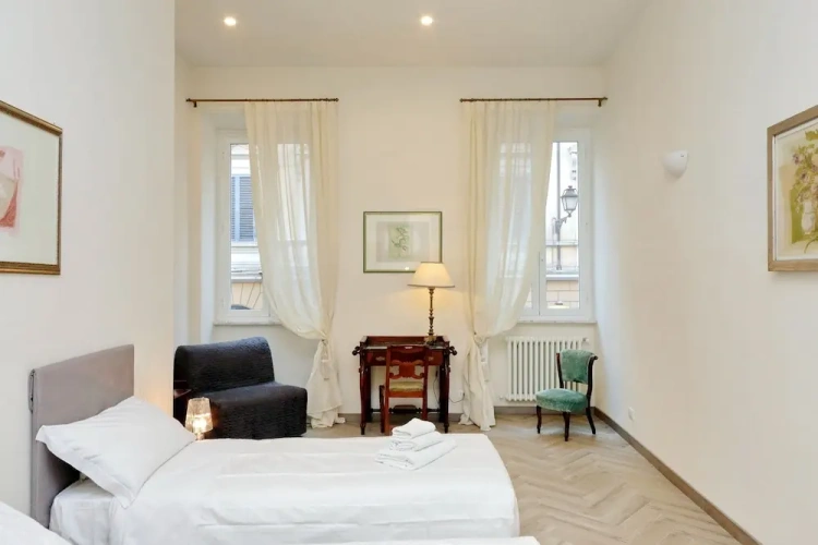 2 Bedrooms Apartment