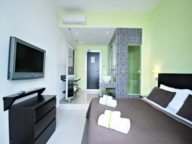Moai Home