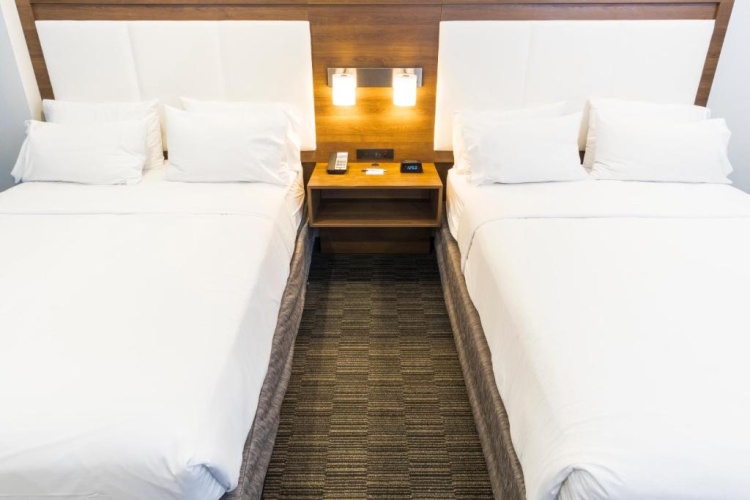 Quadruple Suite