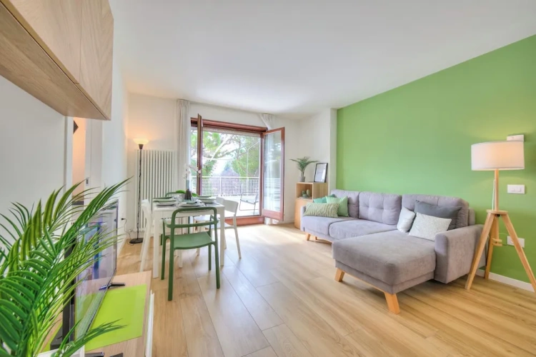 2 Bedrooms Family Apartment with balcony