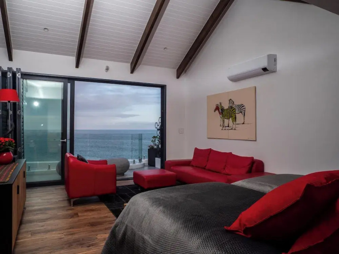Boutique Ocean Views  incorporating Wend