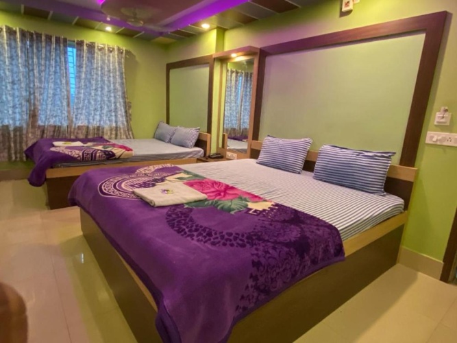 Deluxe Quadruple room