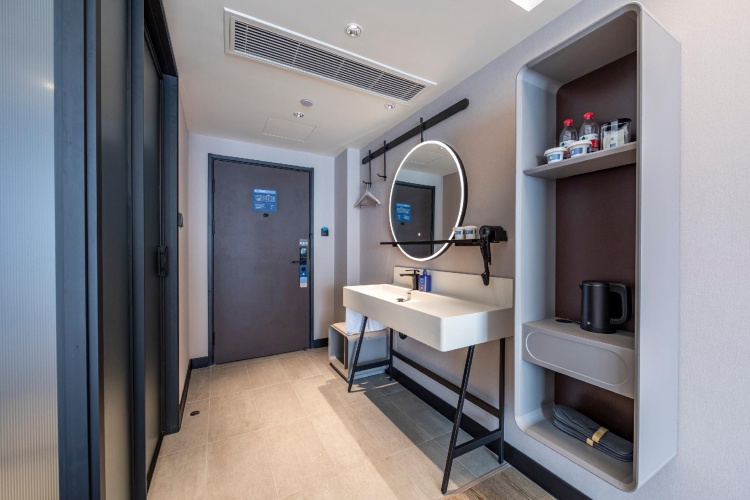 Superior Double room with street view