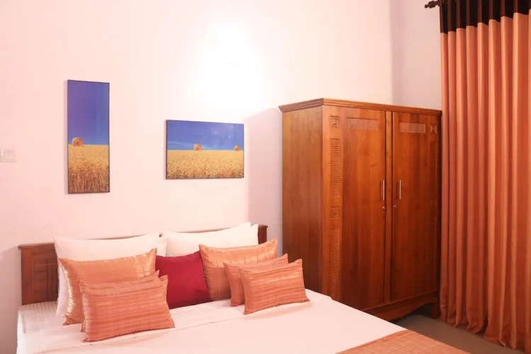 Holistic Villas Hills