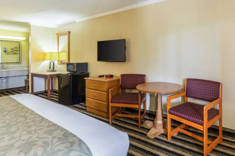 Travel Express Inn