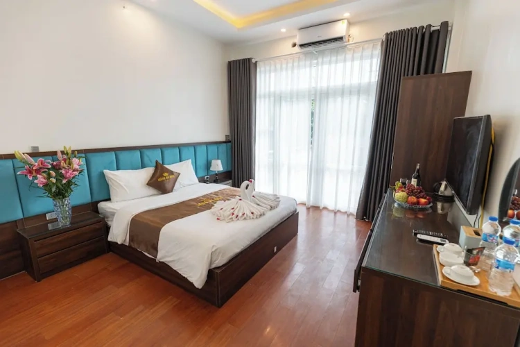 Deluxe Double room with city view