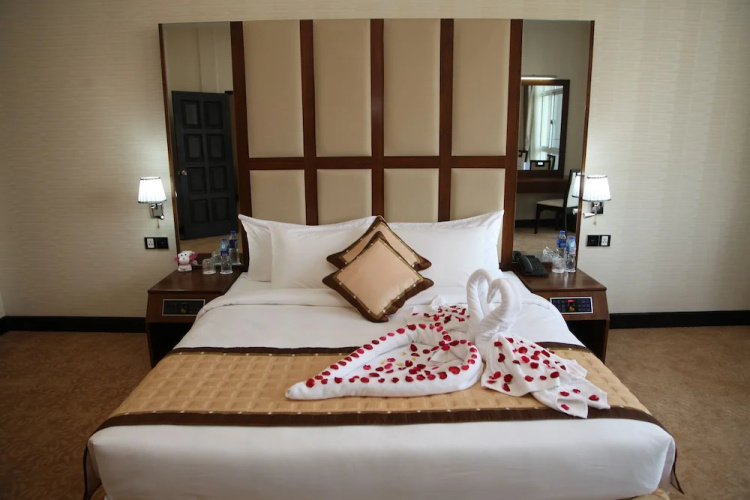 Mingalar Thiri Hotel