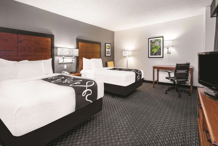 La Quinta Inn & Suites by Wyndham San Antonio Riverwalk photo 6