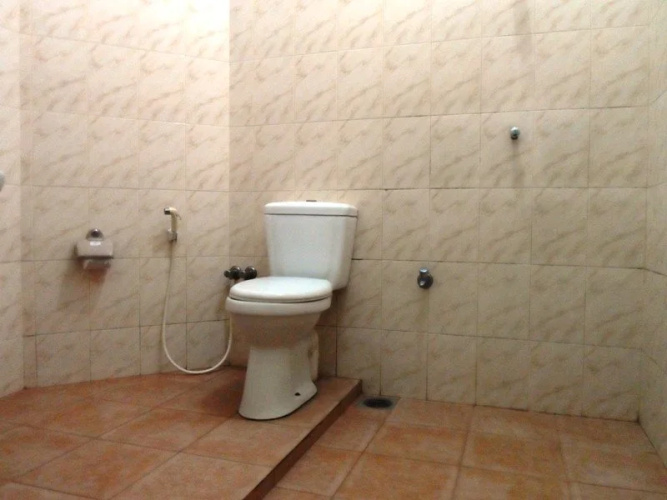 Hotel Whiteroyal
