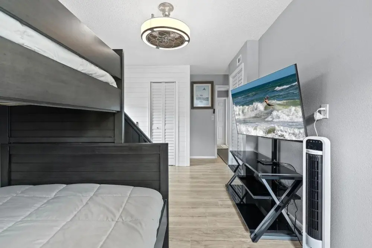 Aqua Beach Bungalow