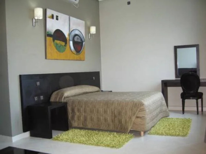 La Corniche Hotel