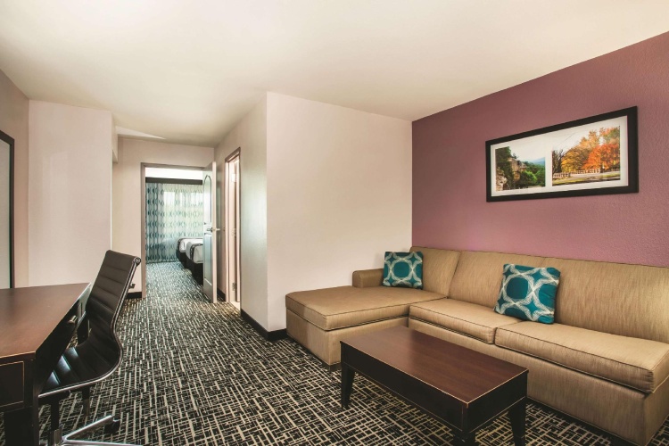 Quadruple Suite