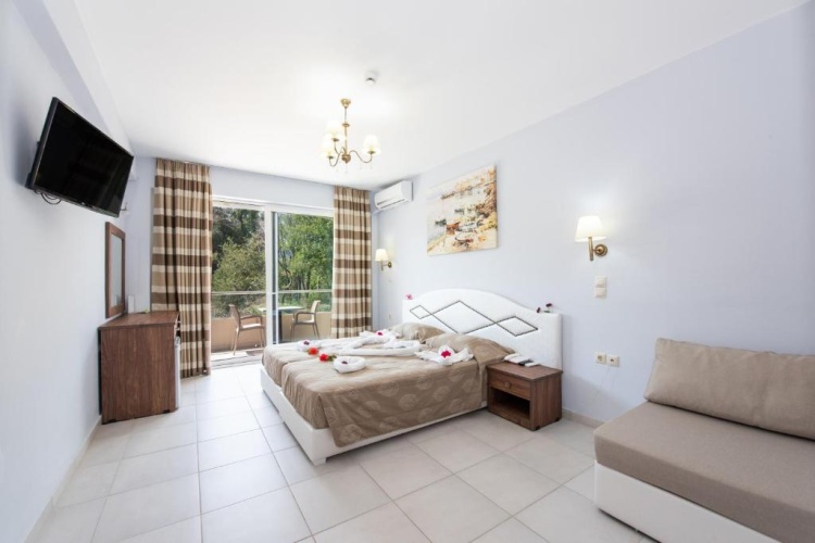 Superior Double room with garden view