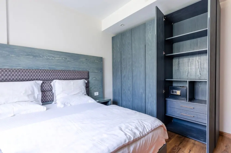 Vesta - Luxury Apt- 2BR - CFC II