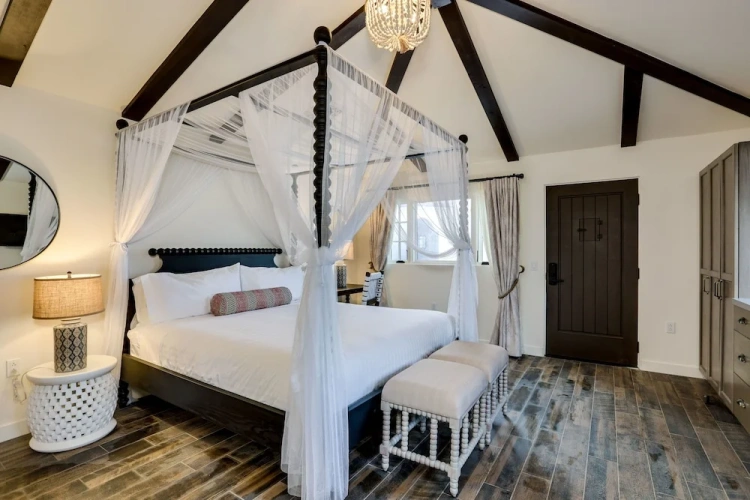 Grand Villa
