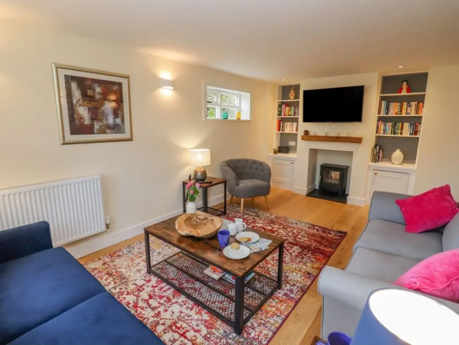 Holly Cottage