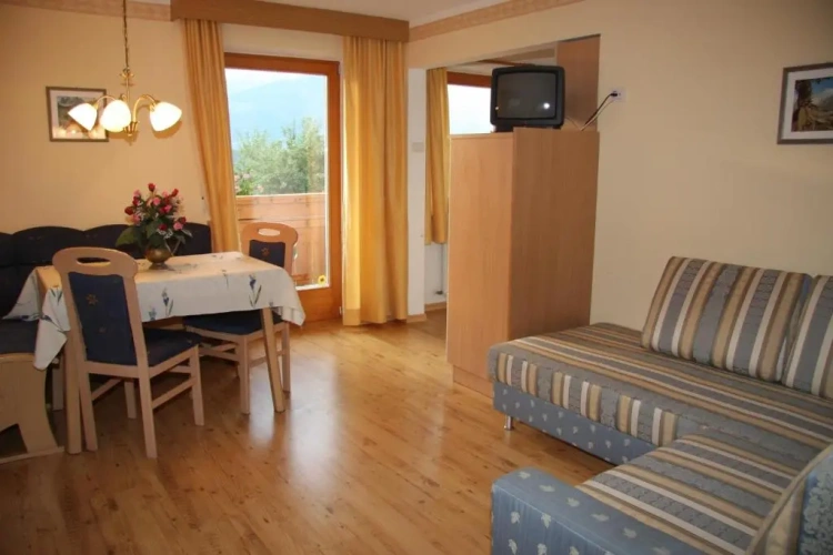1 Bedroom Apartment with balcony