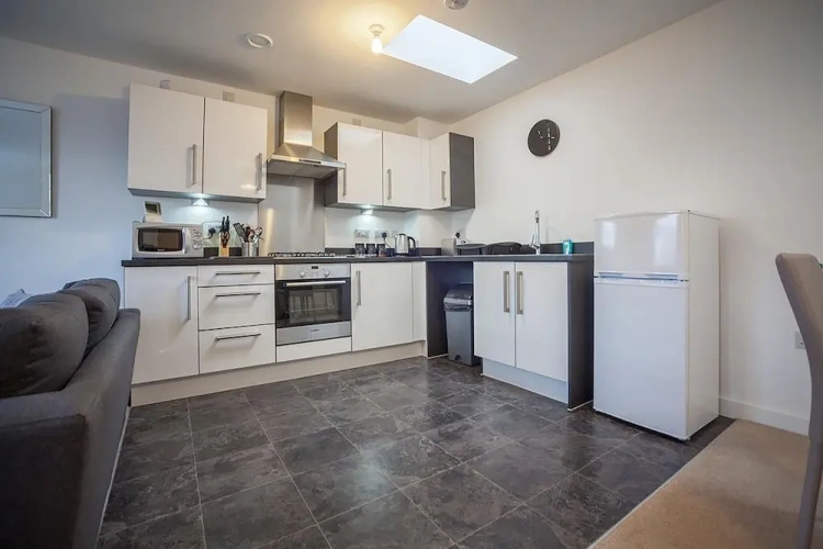 2 Bedrooms Apartment
