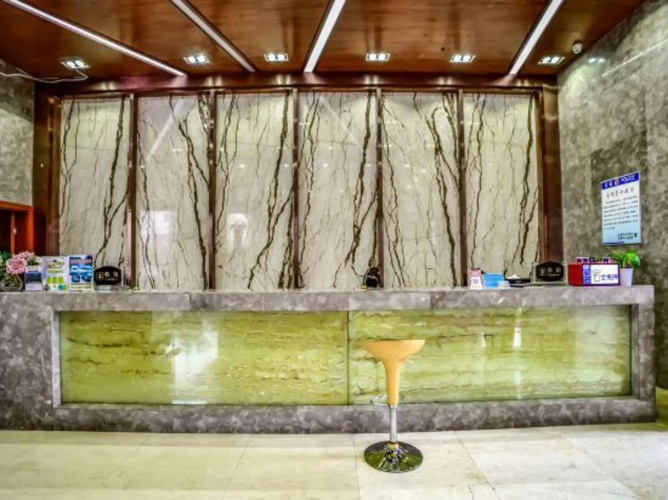 Golden Apple Hot Spring Hotel