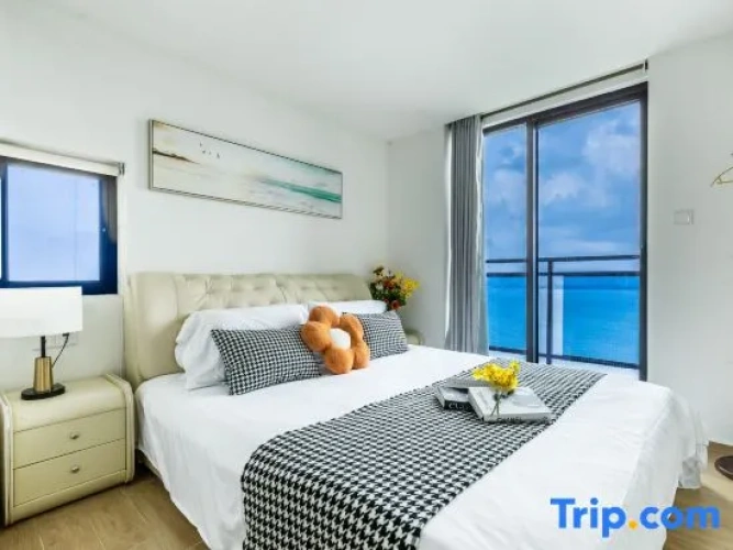 3 Bedrooms Luxury Suite with view