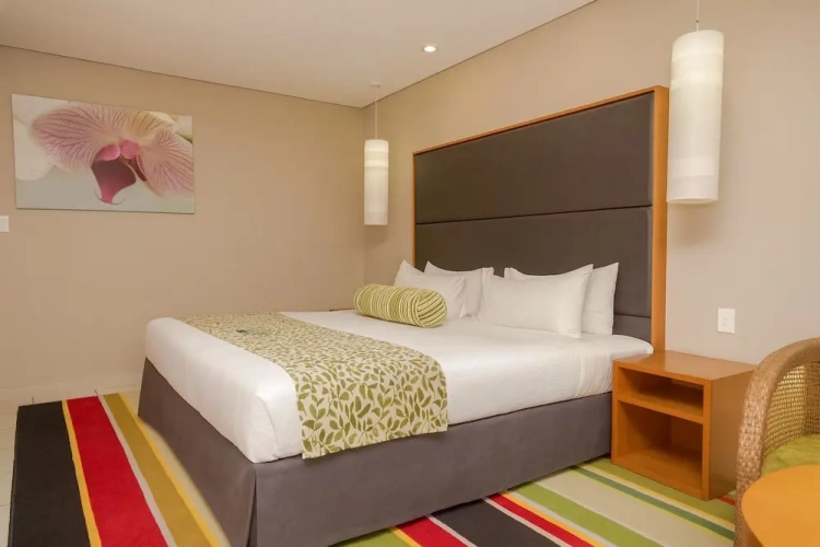 Premier Suite with balcony and beachfront