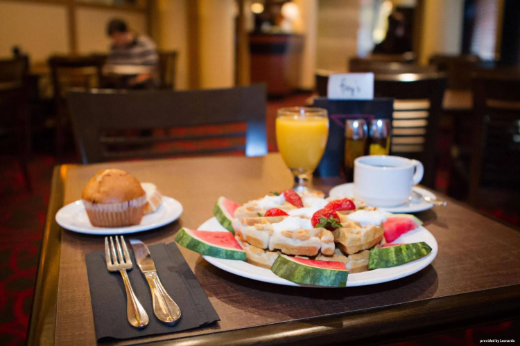 Best Western Plus Columbia River Hotel photo 15